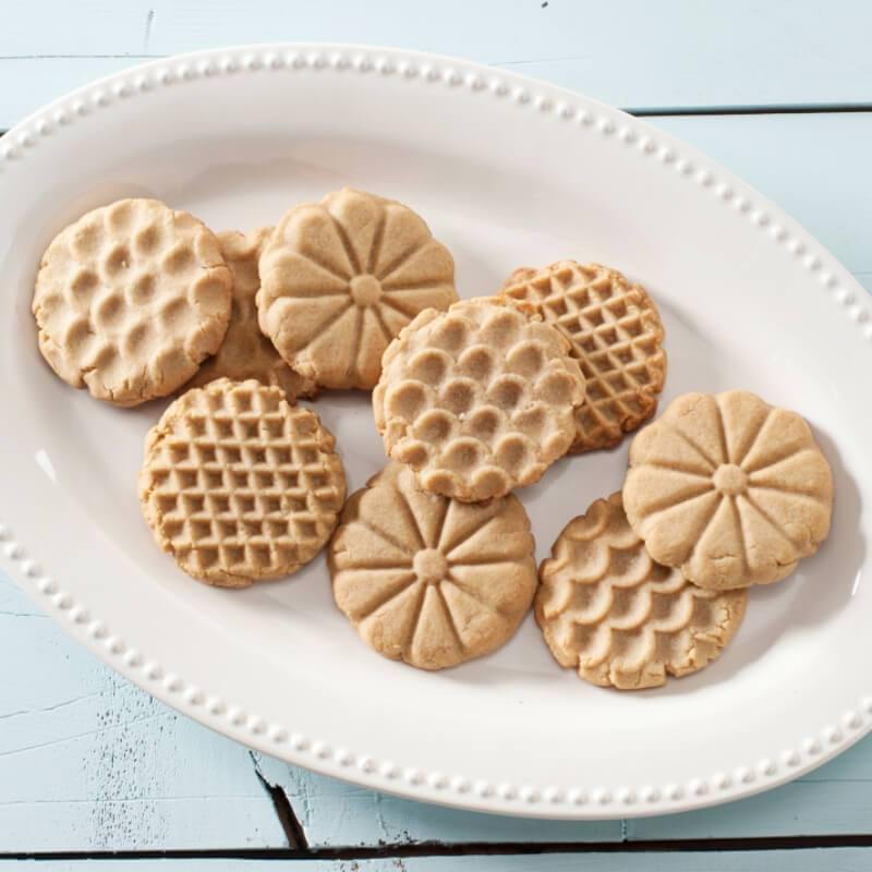 https://www.domestify.com/cdn/shop/products/3pc-all-season-cast-cookie-stamps-01235m-28315780022343.jpg?v=1676483356&width=800